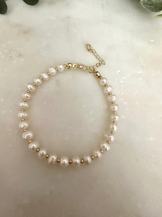 Freshwater Pearl Bracelet Gold Filled Pearl Bracelet Minimal Pearl Jewelry Adjustable Pearl Bracelet Elegant Bridal Bracelet