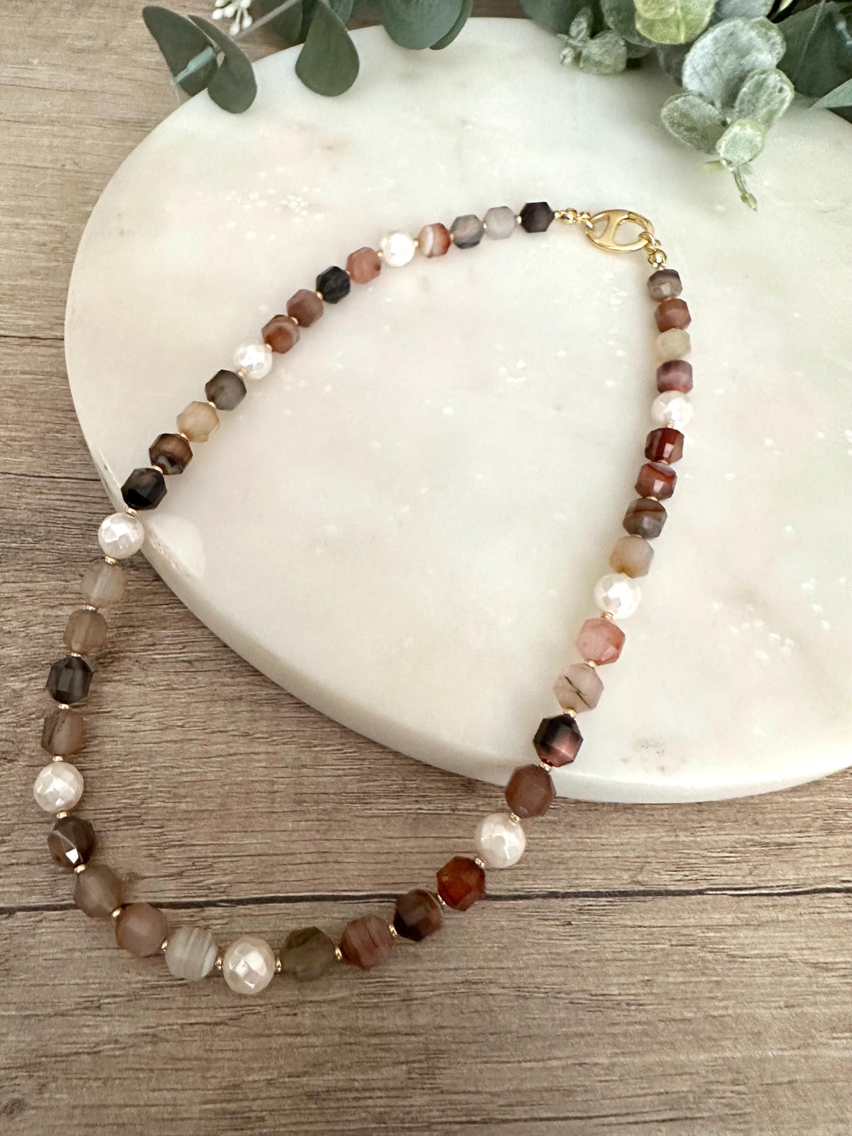 Brown Banded Agate Beaded Necklace with Faceted Shell Pearls