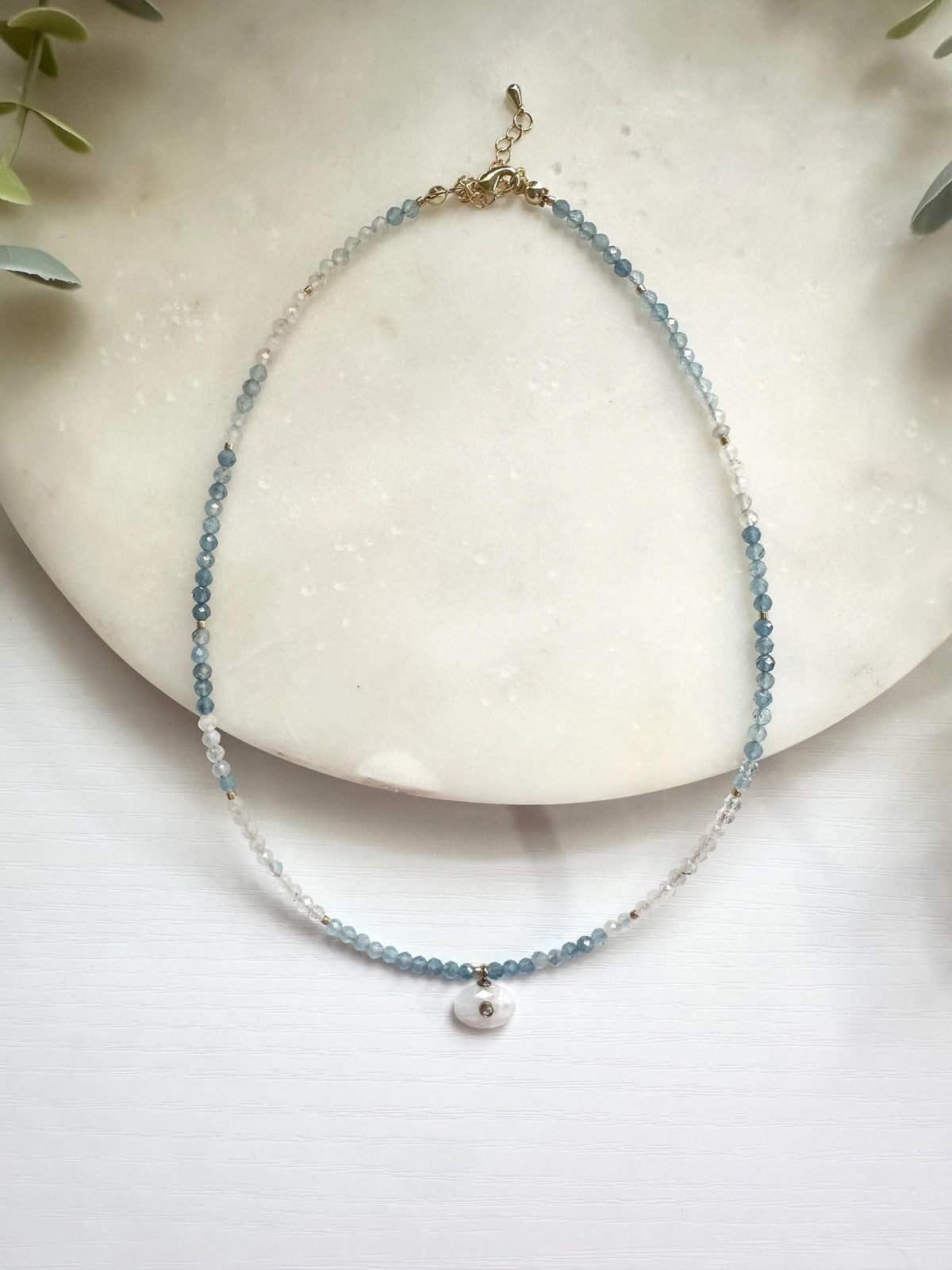 Aquamarine Gradient Necklace, Ombré Aquamarine Necklace, Blue Gemstone Necklace, White Quartz Pendant Necklace