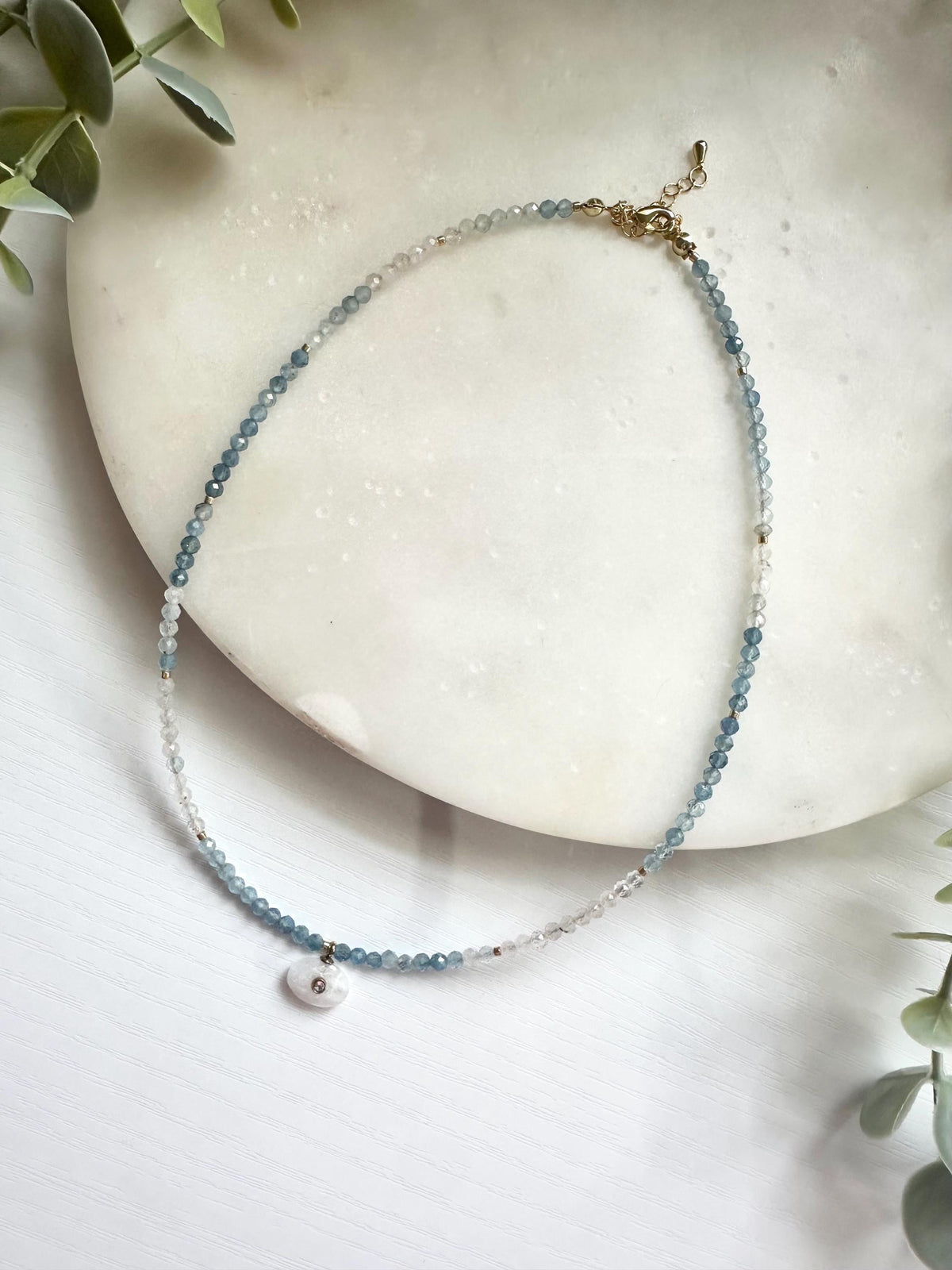 Aquamarine Gradient Necklace, Ombré Aquamarine Necklace, Blue Gemstone Necklace, White Quartz Pendant Necklace